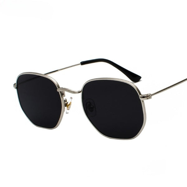 2021 Vintage Square Metal Frame Sunglasses: Classic Retro Eyewear